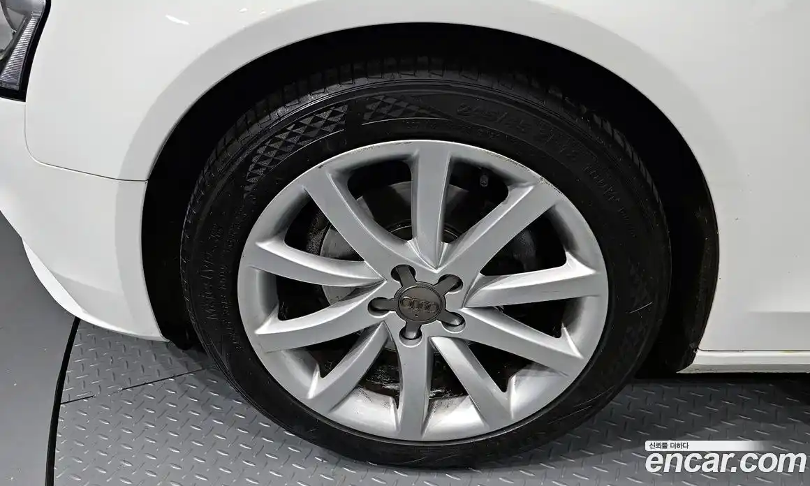 Audi A4 2015 2.0 Автомат в Москве № 196537, фото 12