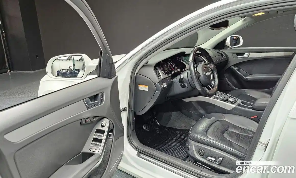 Audi A4 2015 2.0 Автомат в Москве № 196537, фото 13