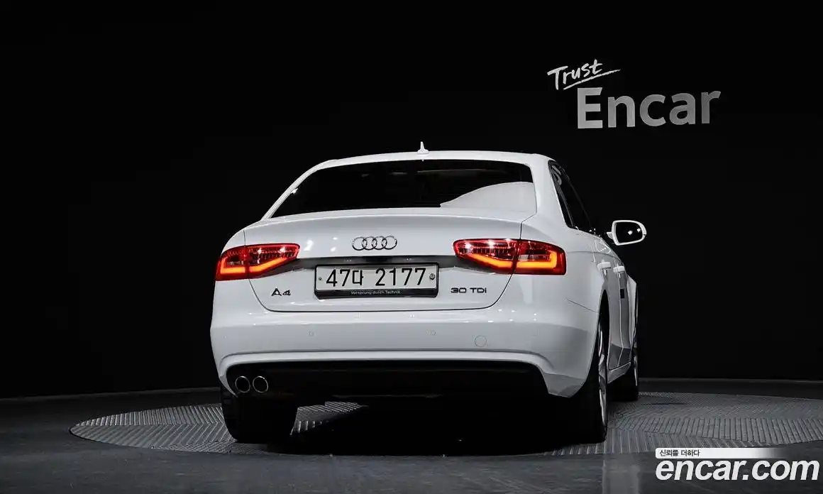 Audi A4 2015 2.0 Автомат в Москве № 196537, фото 14