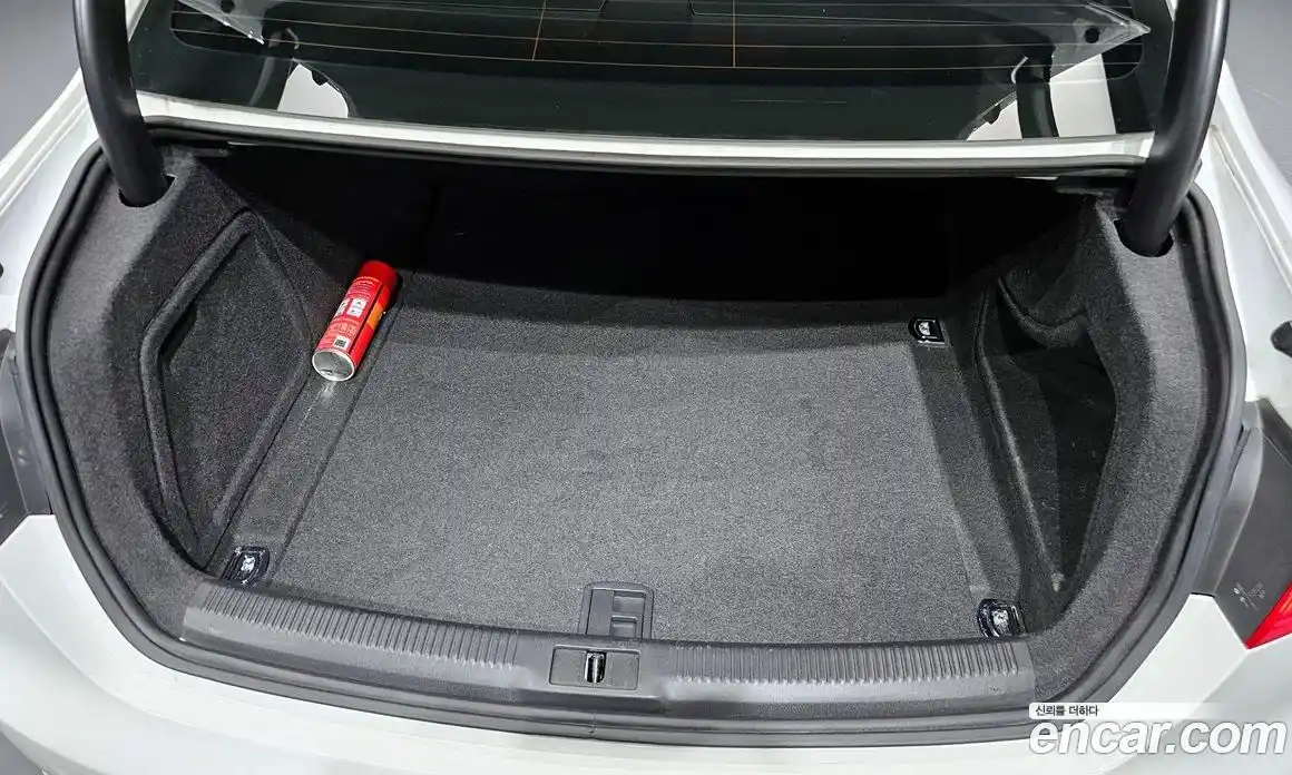 Audi A4 2015 2.0 Автомат в Москве № 196537, фото 15