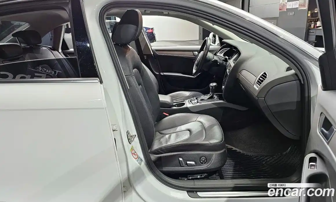 Audi A4 2015 2.0 Автомат в Москве № 196537, фото 2