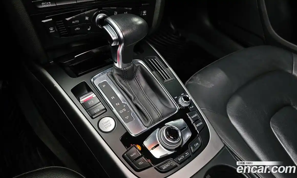 Audi A4 2015 2.0 Автомат в Москве № 196537, фото 3