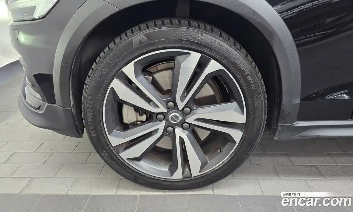 Volvo V60 2020 2.0 Автомат в Москве № 197027, фото 14