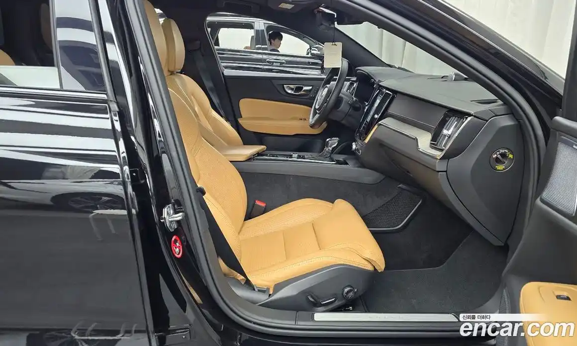 Volvo V60 2020 2.0 Автомат в Москве № 197027, фото 8