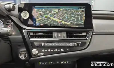 Lexus ES 2023 2.5 Автомат в Москве № 198866, миниатюра 12