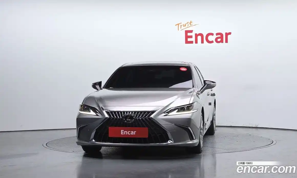 Lexus ES 2023 2.5 Автомат в Москве № 198866, фото 18