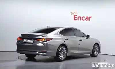 Lexus ES 2023 2.5 Автомат в Москве № 198866, миниатюра 6