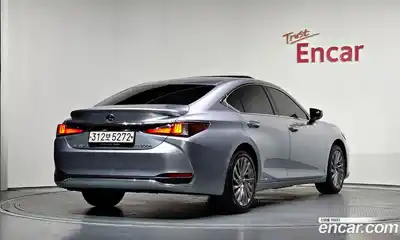 Lexus ES 2022 2.5 Автомат в Москве № 198873, миниатюра 2