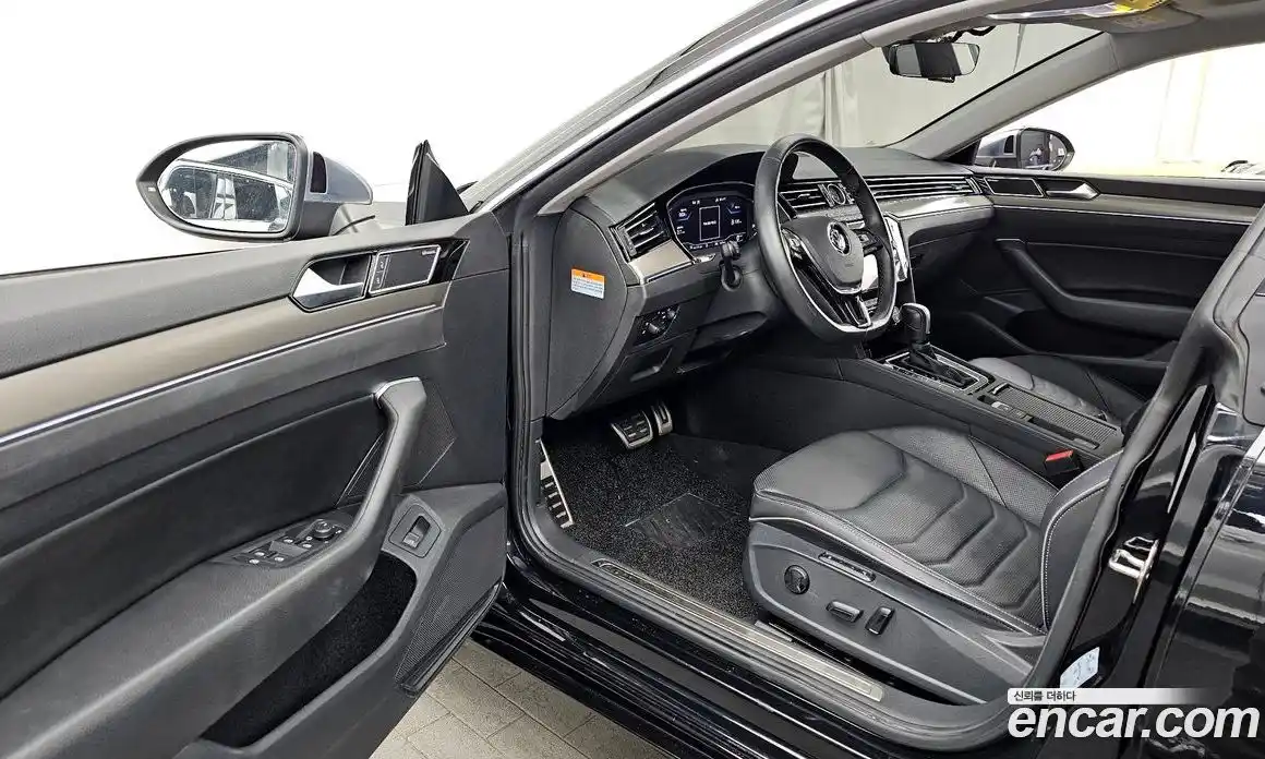 Volkswagen Arteon 2020 2.0 Автомат в Москве № 198974, фото 18