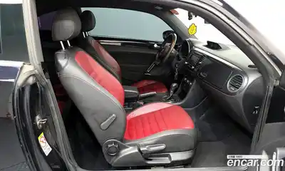 Volkswagen Beatle 2013 2.0 Автомат в Москве № 199189, миниатюра 11