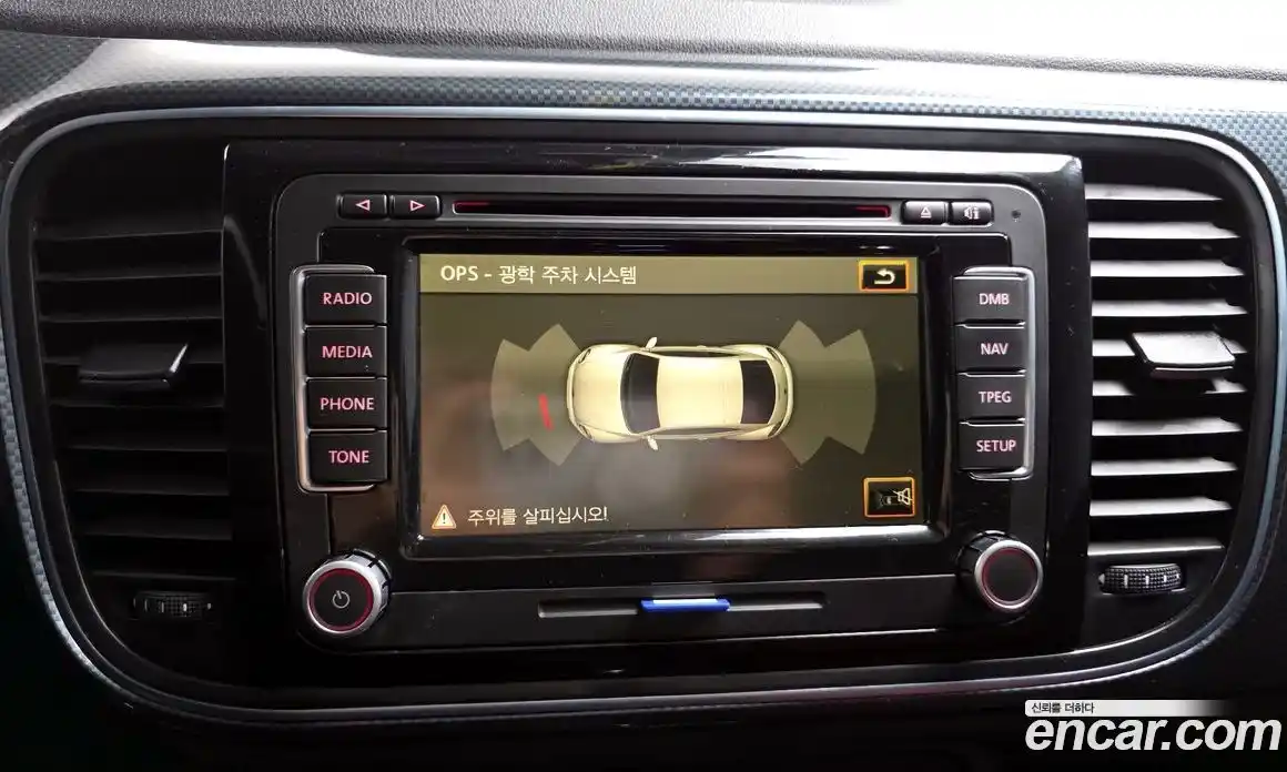 Volkswagen Beatle 2013 2.0 Автомат в Москве № 199189, фото 15