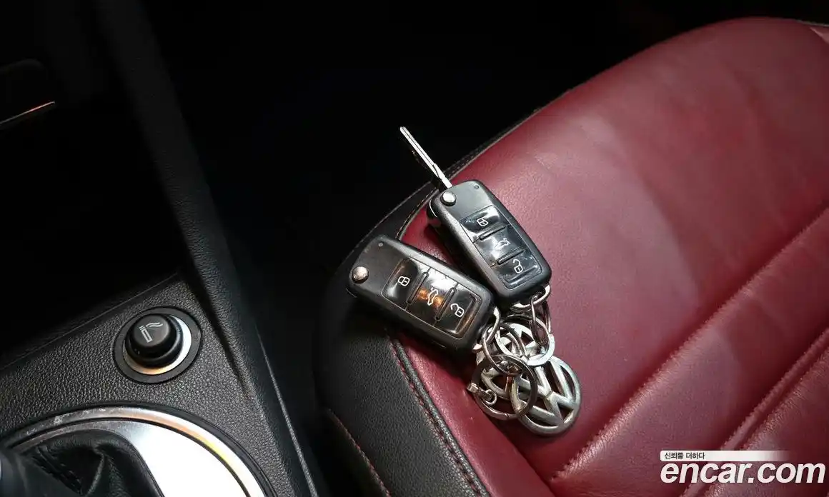 Volkswagen Beatle 2013 2.0 Автомат в Москве № 199189, фото 19