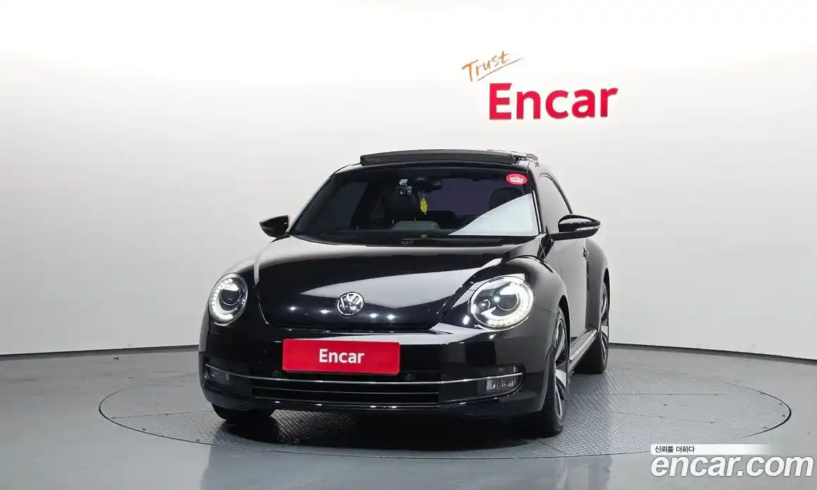 Volkswagen Beatle 2013 2.0 Автомат в Москве № 199189, фото 3