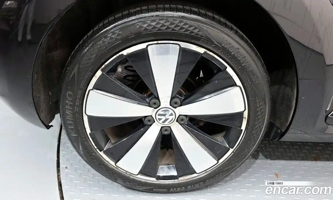 Volkswagen Beatle 2013 2.0 Автомат в Москве № 199189, фото 5