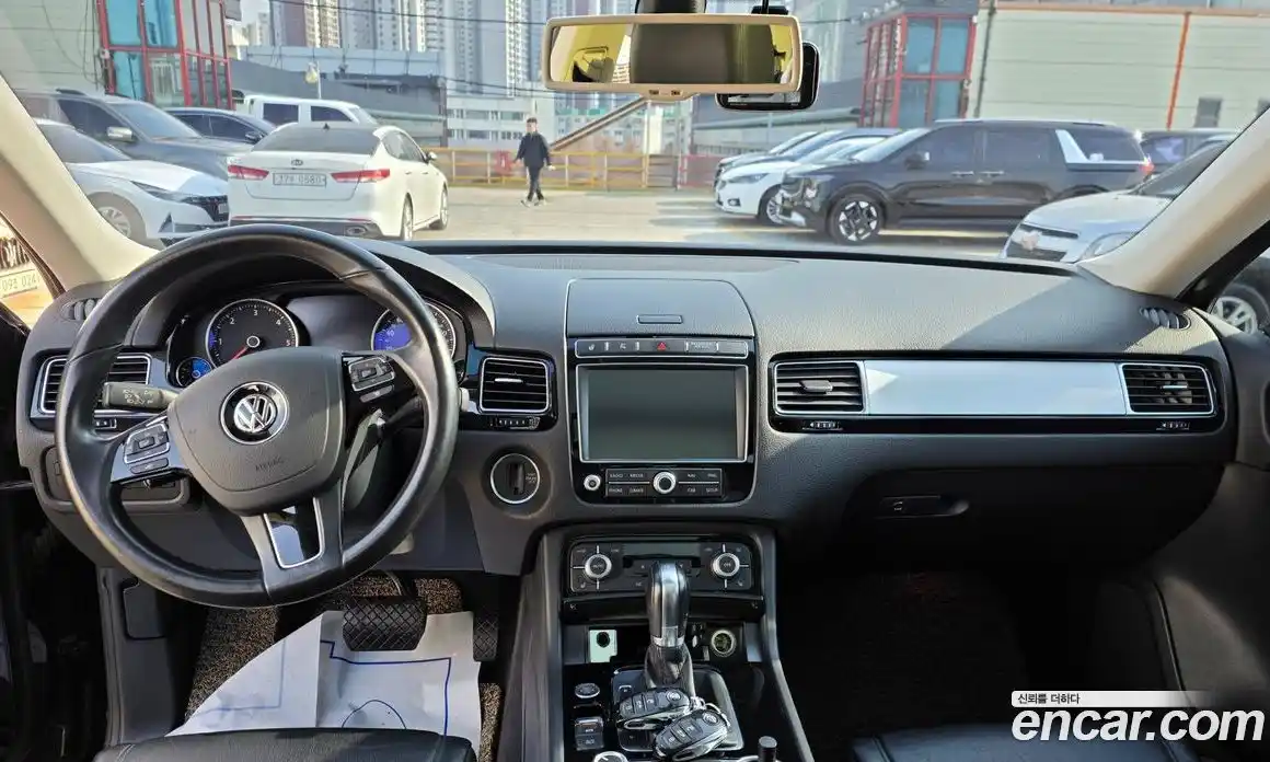 Volkswagen Touareg 2016 3.0 Автомат в Москве № 199345, фото 12