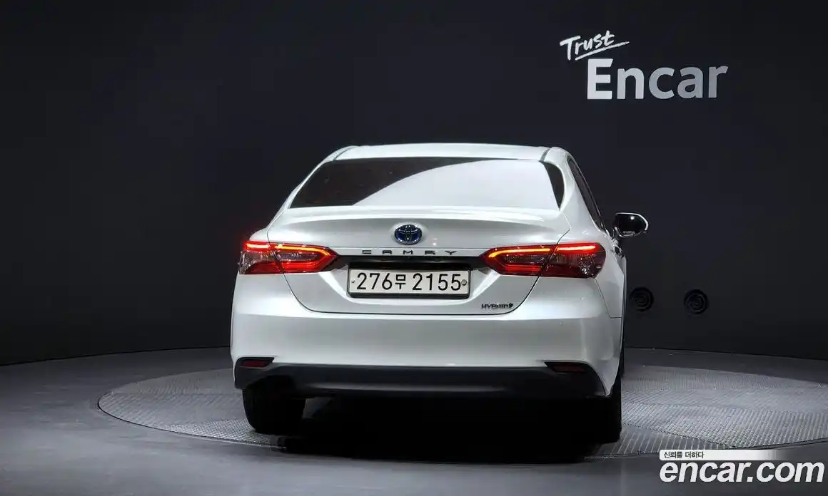 Toyota Camry 2022 2.5 Автомат в Москве № 199648, фото 3