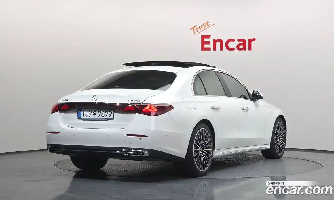 Mercedes-Benz E-Class 2024 3.0 Автомат в Москве № 200560, фото 1