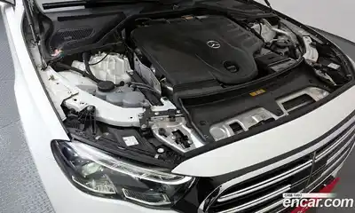 Mercedes-Benz E-Class 2024 3.0 Автомат в Москве № 200560, миниатюра 6