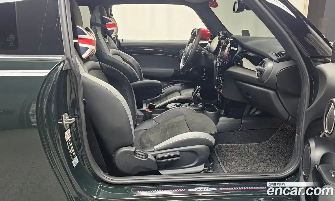 Mini Cooper 2023 2.0 Автомат в Москве № 207897, фото 11