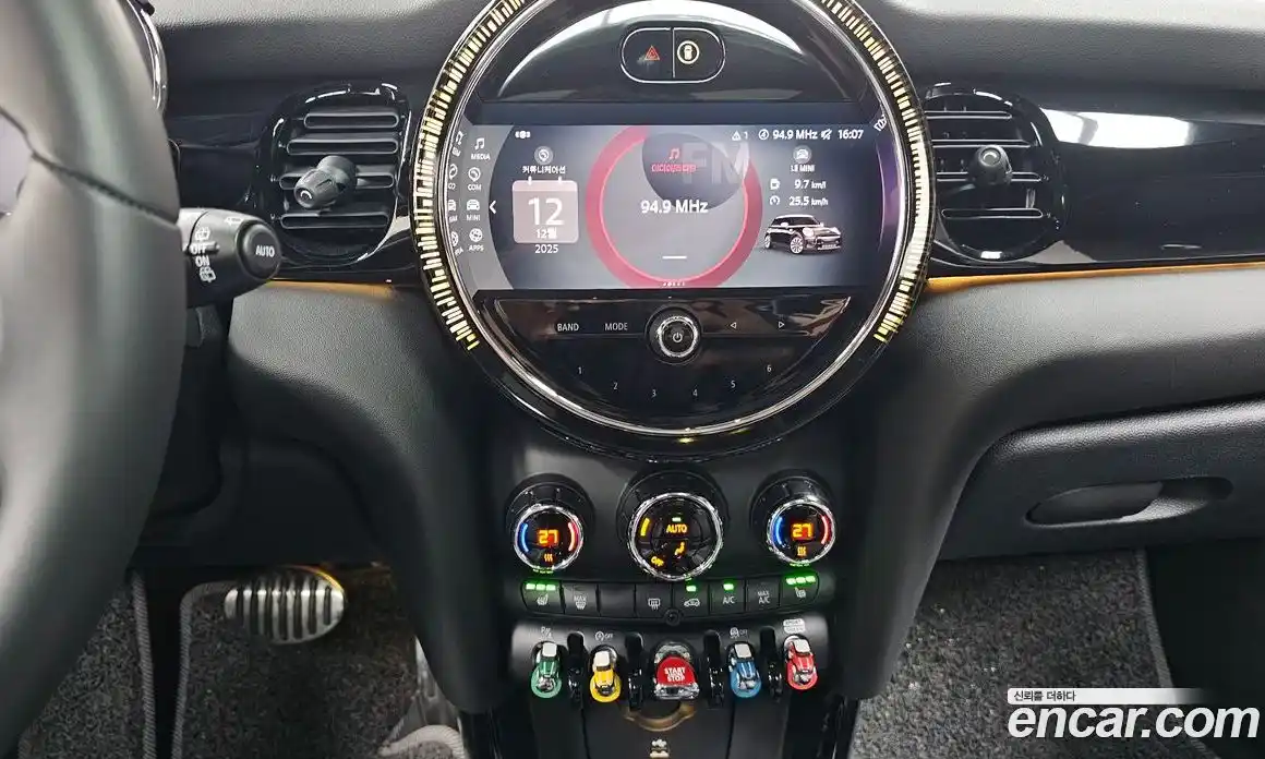 Mini Cooper 2023 2.0 Автомат в Москве № 207897, фото 15