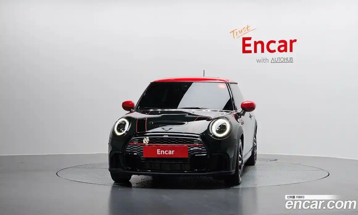 Mini Cooper 2023 2.0 Автомат в Москве № 207897, фото 3