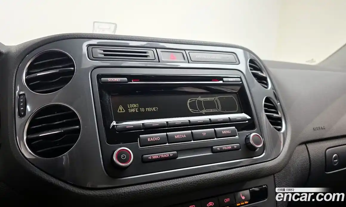 Volkswagen Tiguan 2016 2.0 Автомат в Москве № 210246, фото 13