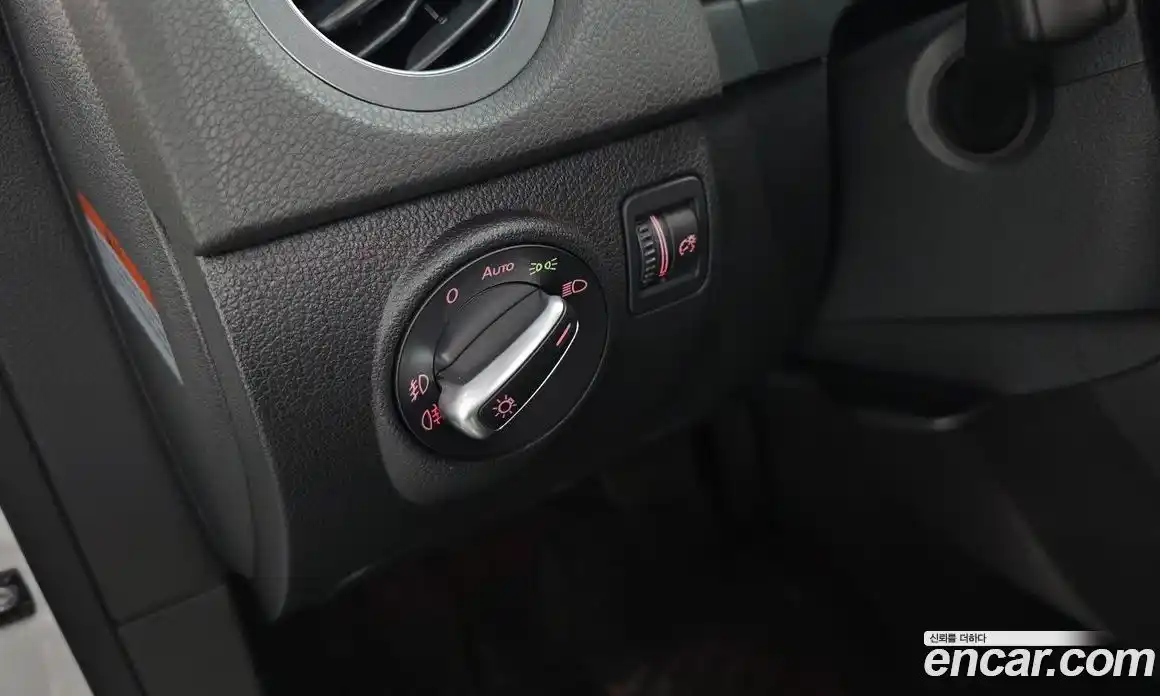 Volkswagen Tiguan 2016 2.0 Автомат в Москве № 210246, фото 8