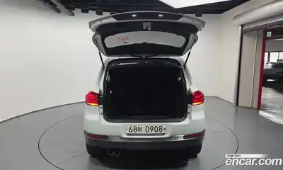 Volkswagen Tiguan 2016 2.0 Автомат в Москве № 210246, миниатюра 9