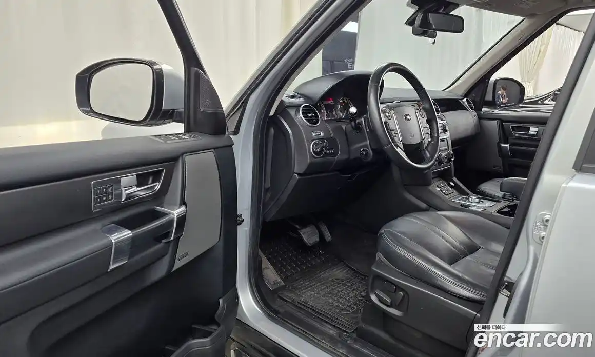 Land Rover Discovery 2014 3.0 Автомат в Москве № 211024, фото 19