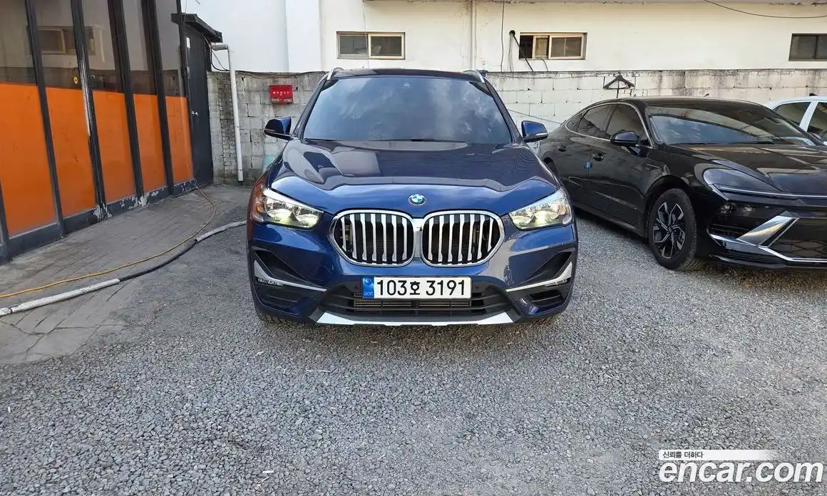 BMW X1 2022 2.0 Автомат в Москве № 211085, фото 3