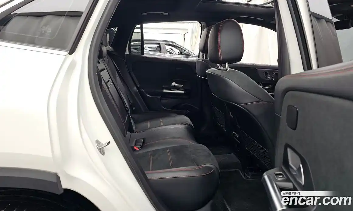 Mercedes-Benz EQA 2022 0.2 Автомат в Москве № 212090, фото 17