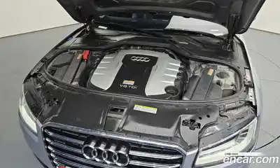 Audi A8, 2015