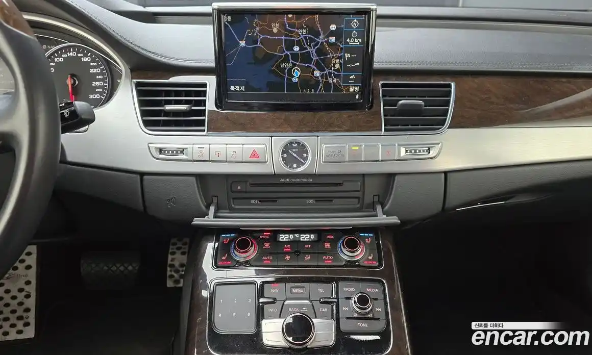 Audi A8 2015 4.1 Автомат в Москве № 212653, фото 16