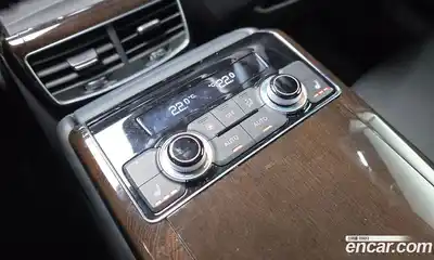 Audi A8 2015 4.1 Автомат в Москве № 212653, миниатюра 2