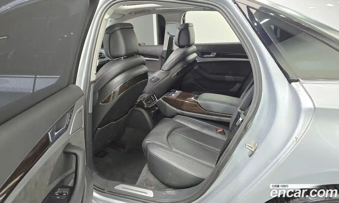 Audi A8 2015 4.1 Автомат в Москве № 212653, фото 9