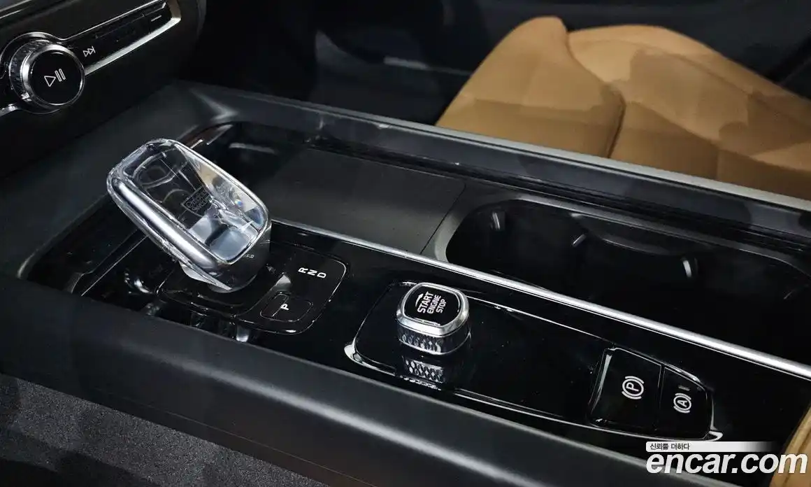 Volvo S60 2022 2.0 Автомат в Москве № 212905, фото 15