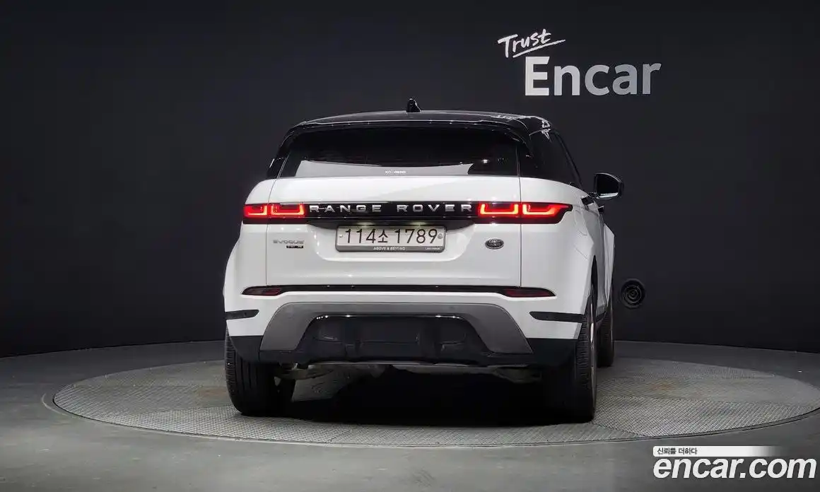 Land Rover Range-Rover Evoque 2020 2.0 Автомат в Москве № 213323, фото 4