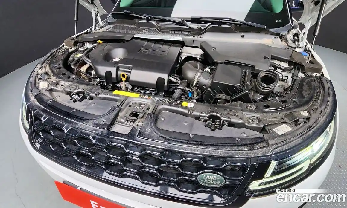 Land Rover Range-Rover Evoque 2020 2.0 Автомат в Москве № 213323, фото 9