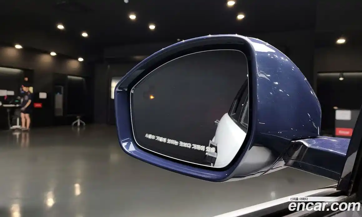 Land Rover Range-Rover Evoque 2020 2.0 Автомат в Москве № 213323, фото 10