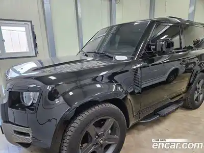 Land Rover Defender, 2025