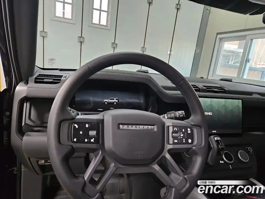 Land Rover Defender 2025 3.0 Автомат в Москве № 213886, фото 5