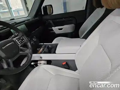Land Rover Defender 2025 3.0 Автомат в Москве № 213886, миниатюра 7