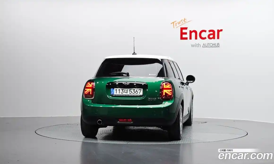 Mini Cooper 2021 1.5 Автомат в Москве № 214284, фото 14