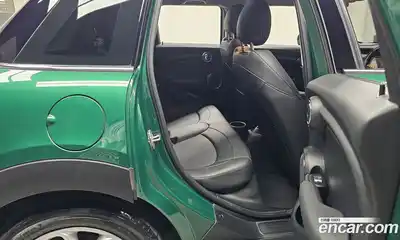 Mini Cooper 2021 1.5 Автомат в Москве № 214284, миниатюра 2