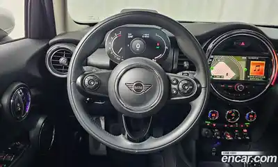 Mini Cooper 2021 1.5 Автомат в Москве № 214284, миниатюра 9