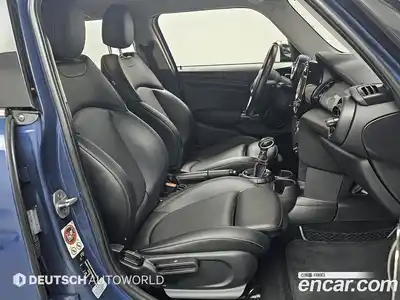 Mini Cooper 2016 1.5 Автомат в Москве № 214414, миниатюра 10