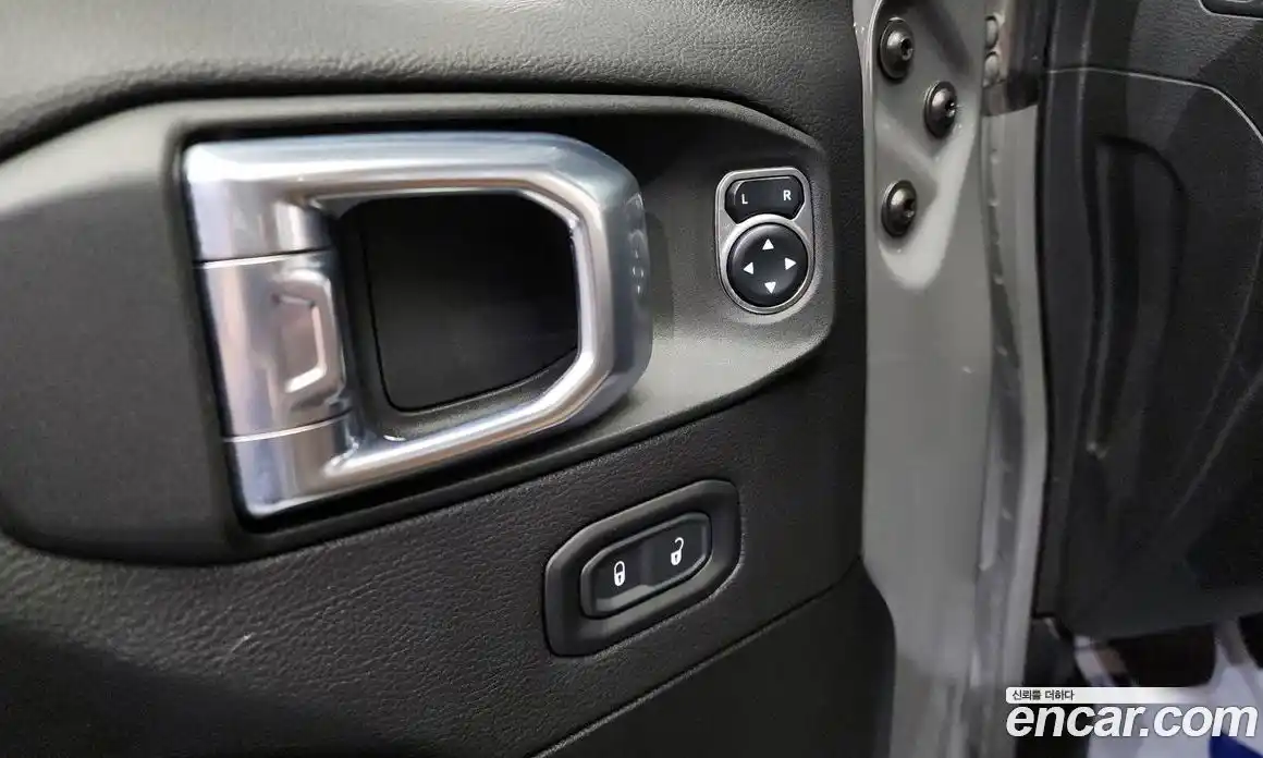 Jeep Gladiator 2021 3.6 Автомат в Москве № 215438, фото 13