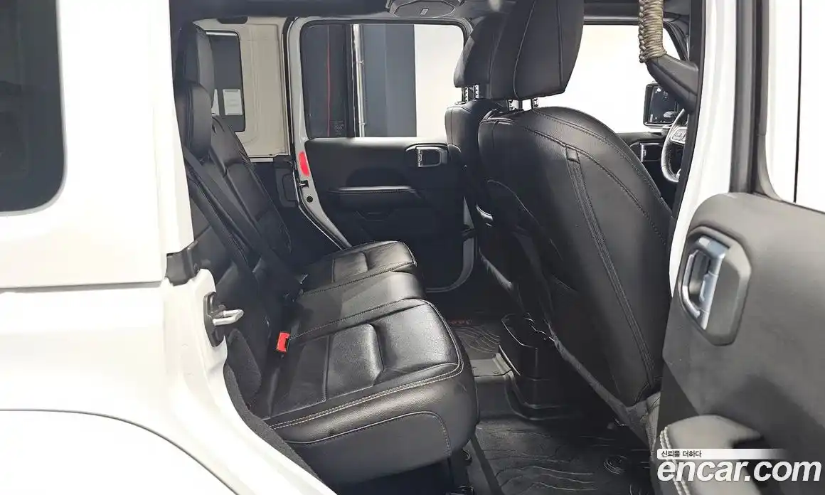 Jeep Wrangler 2021 2.0 Автомат в Москве № 215455, фото 11