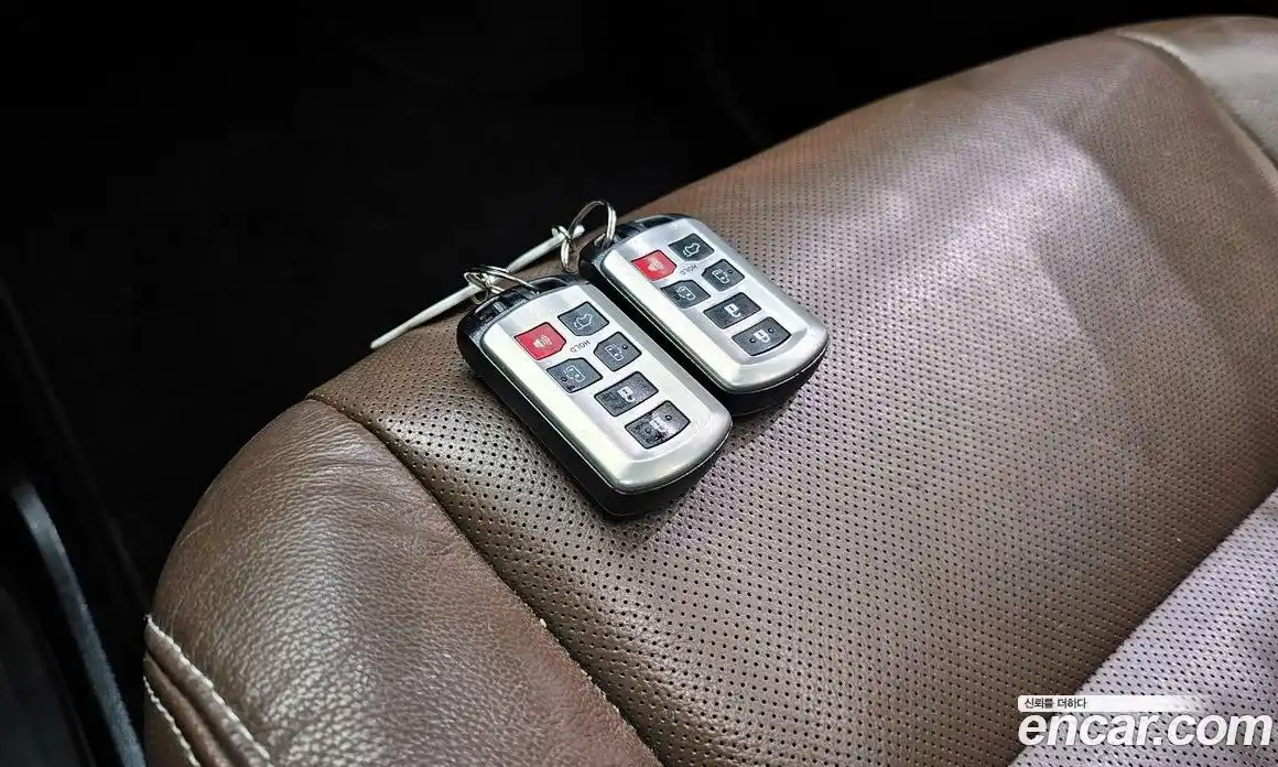 Toyota Sienna 2016 3.5 Автомат в Москве № 215535, фото 11