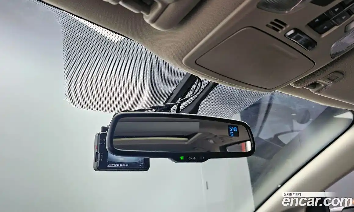 Toyota Sienna 2016 3.5 Автомат в Москве № 215535, фото 15